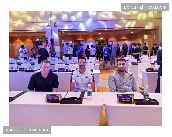 本周末英超全部场次裁判安排公布，焦点战主裁人选引关注